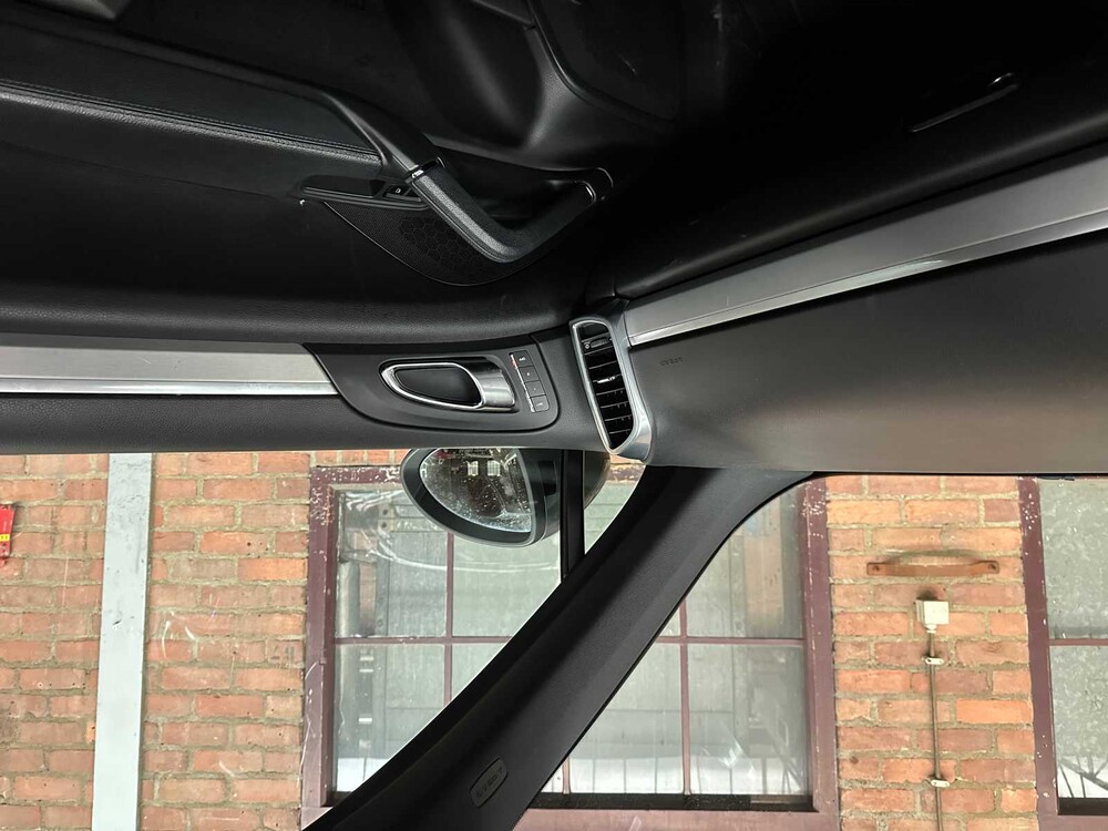 Porsche Cayenne S Hybrid 3.0 V6 380hp 2012, 7-KZH-17