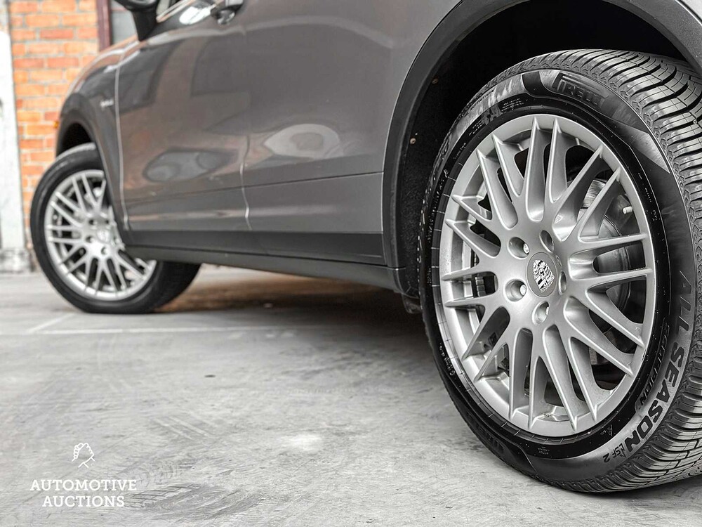 Porsche Cayenne S Hybrid 3.0 V6 380hp 2012, 7-KZH-17