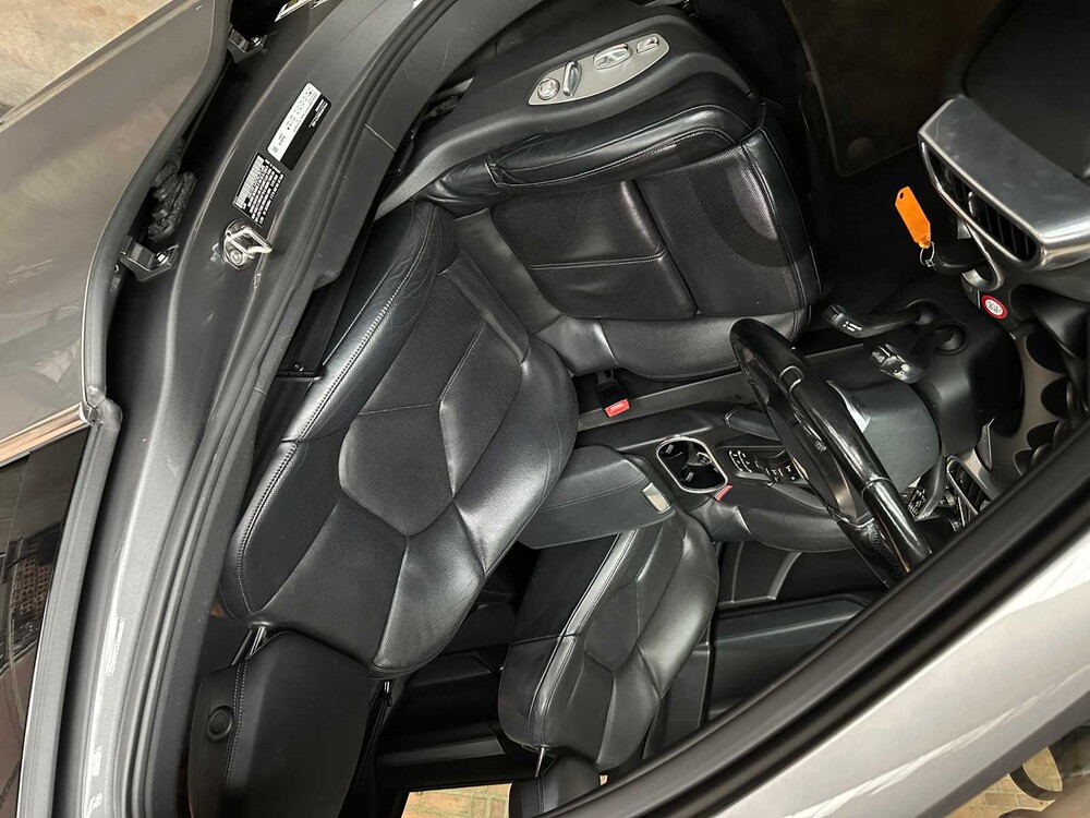 Porsche Cayenne S Hybrid 3.0 V6 380hp 2012, 7-KZH-17