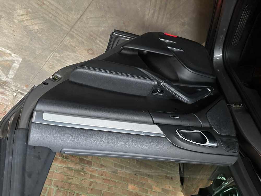 Porsche Cayenne S Hybrid 3.0 V6 380hp 2012, 7-KZH-17