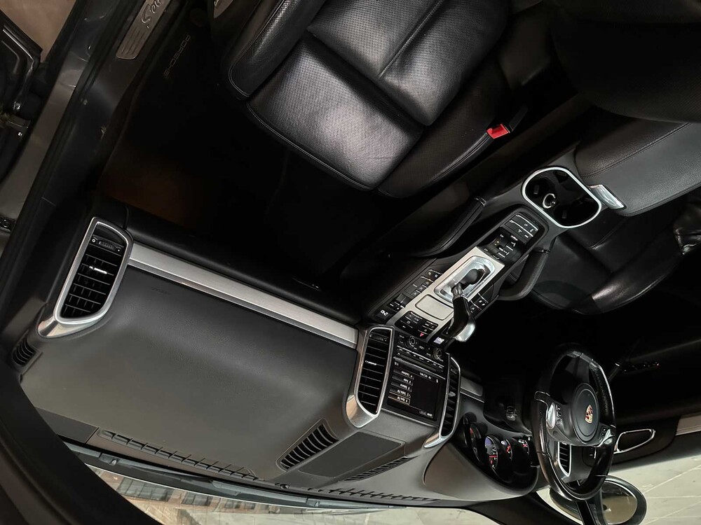 Porsche Cayenne S Hybrid 3.0 V6 380hp 2012, 7-KZH-17