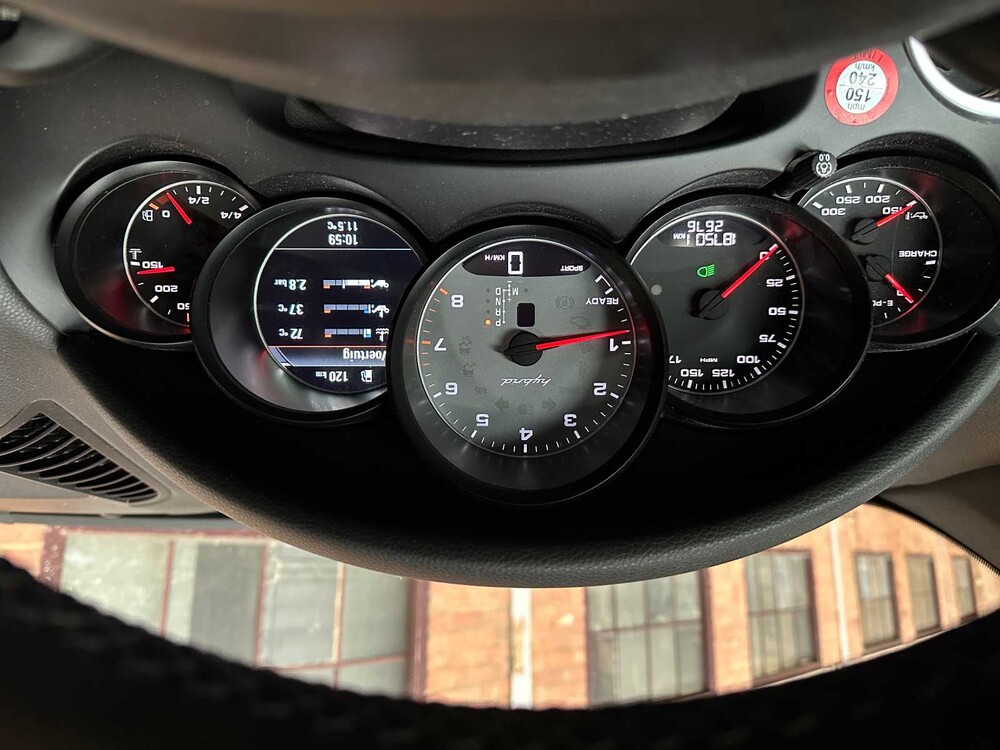 Porsche Cayenne S Hybrid 3.0 V6 380hp 2012, 7-KZH-17