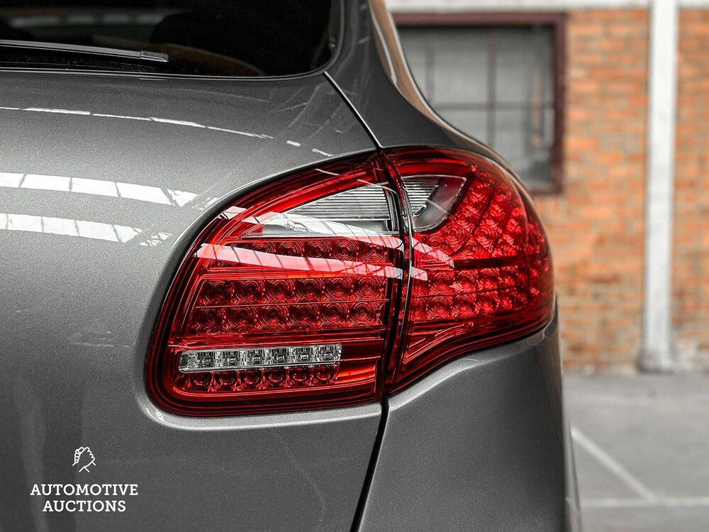 Porsche Cayenne S Hybrid 3.0 V6 380hp 2012, 7-KZH-17