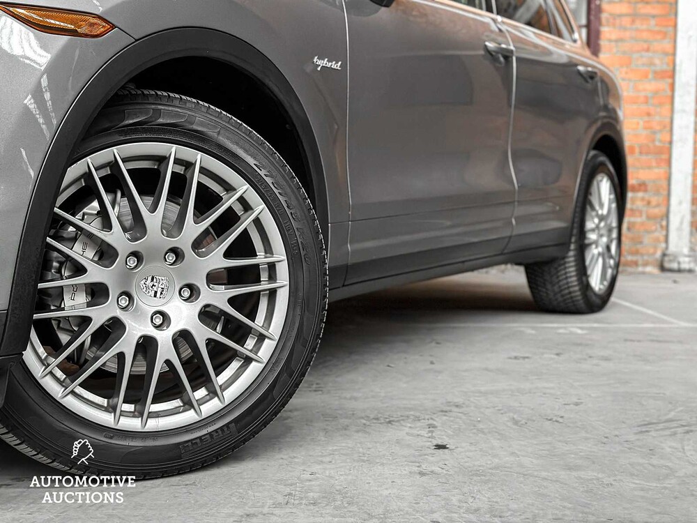 Porsche Cayenne S Hybrid 3.0 V6 380hp 2012, 7-KZH-17