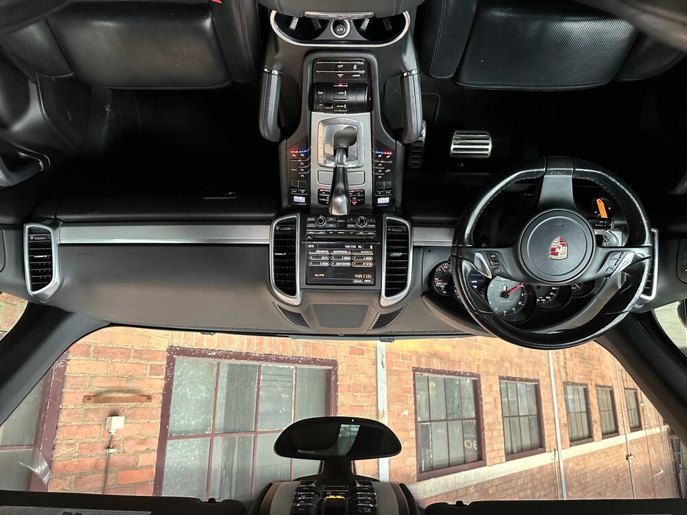 Porsche Cayenne S Hybrid 3.0 V6 380hp 2012, 7-KZH-17