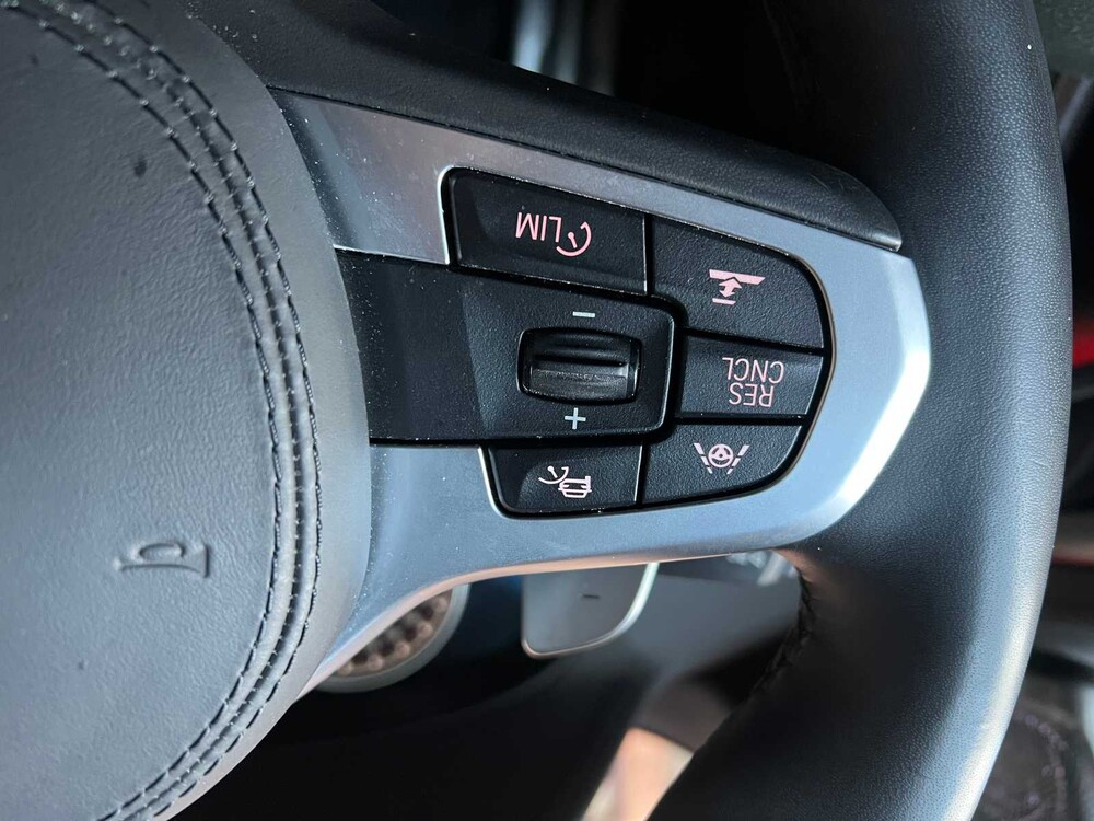 BMW M550i M-Sport xDrive 4.4 V8 High Executive 462hp 2017 5-Series (ORIGINAL-NL), PD-514-S