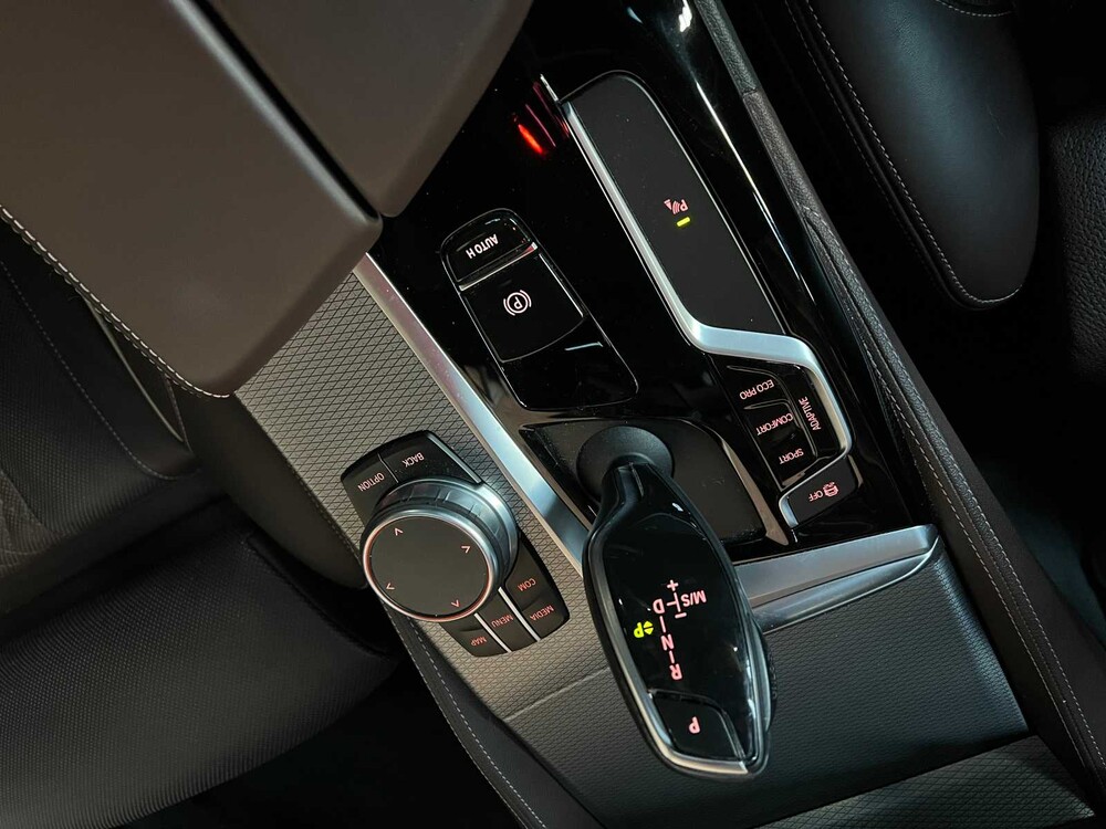 BMW M550i M-Sport xDrive 4.4 V8 High Executive 462hp 2017 5-Series (ORIGINAL-NL), PD-514-S