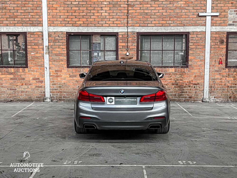 BMW M550i M-Sport xDrive 4.4 V8 High Executive 462hp 2017 5-Series (ORIGINAL-NL), PD-514-S