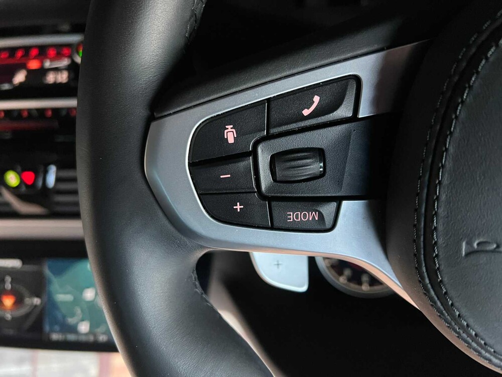 BMW M550i M-Sport xDrive 4.4 V8 High Executive 462hp 2017 5-Series (ORIGINAL-NL), PD-514-S