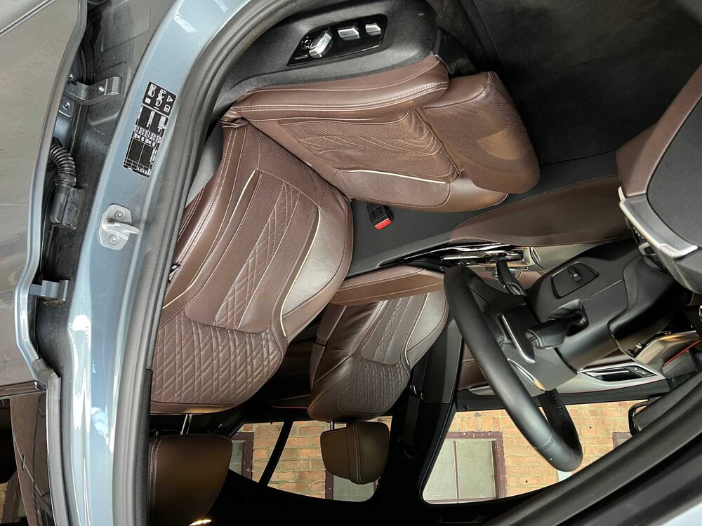 BMW M550i M-Sport xDrive 4.4 V8 High Executive 462hp 2017 5-Series (ORIGINAL-NL), PD-514-S