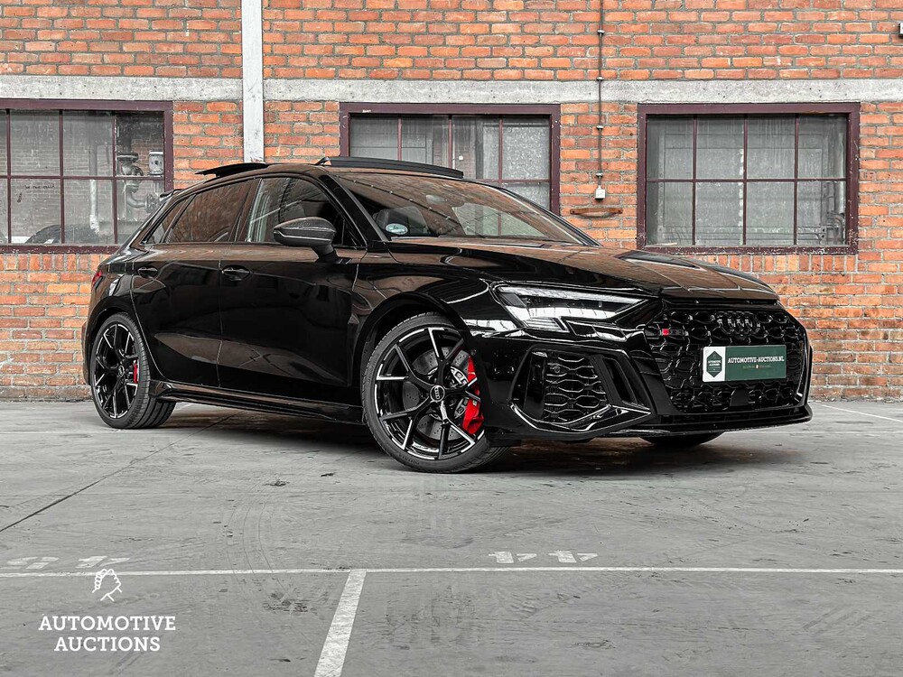Audi RS3 Sportback 2.5 TFSI Quattro 400PS -AKRAPOVIC- 2023 -CARBON-, T-396-BJ