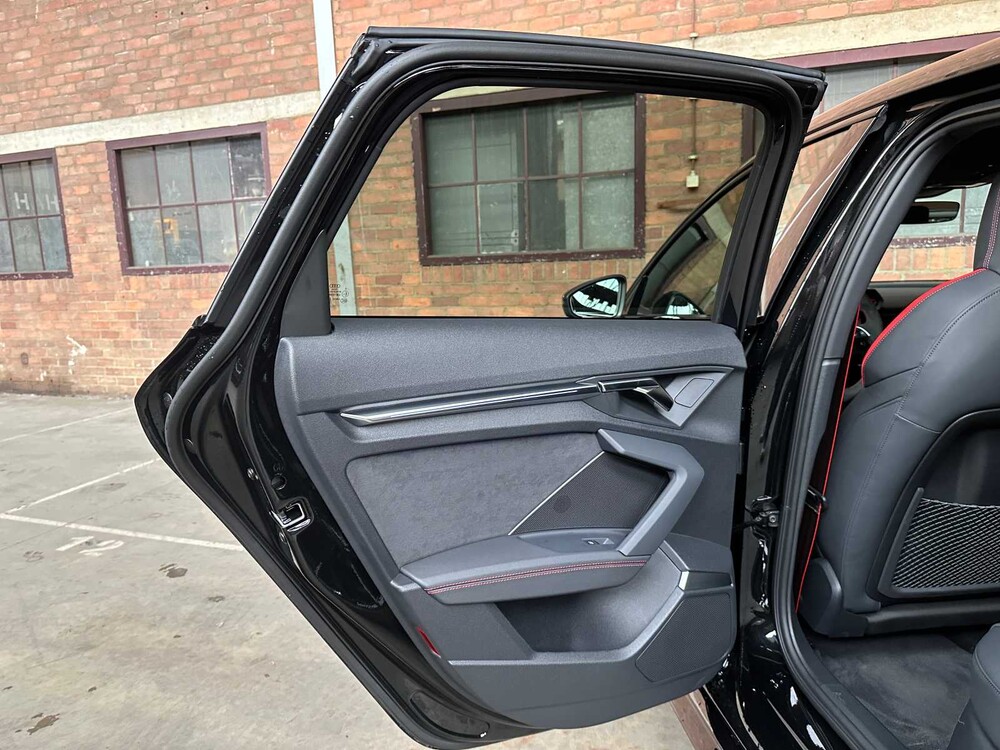 Audi RS3 Sportback 2.5 TFSI Quattro 400PS -AKRAPOVIC- 2023 -CARBON-, T-396-BJ