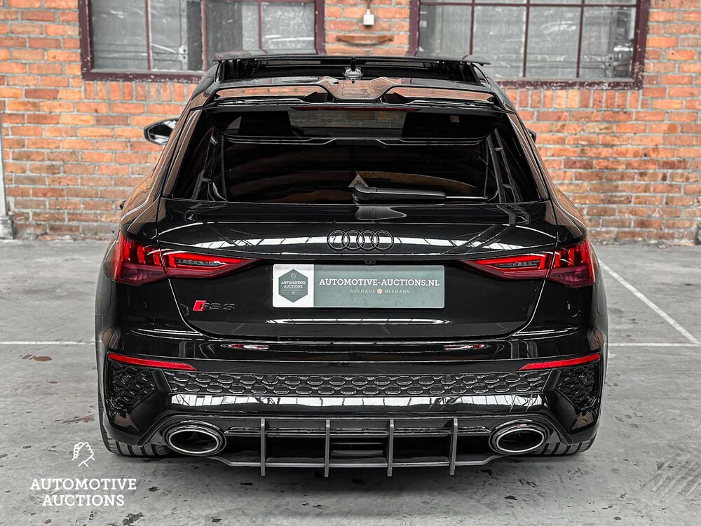 Audi RS3 Sportback 2.5 TFSI Quattro 400PS -AKRAPOVIC- 2023 -CARBON-, T-396-BJ