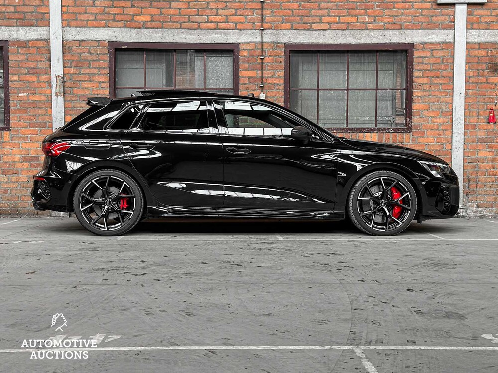 Audi RS3 Sportback 2.5 TFSI Quattro 400PS -AKRAPOVIC- 2023 -CARBON-, T-396-BJ