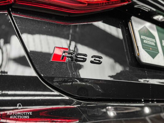 Audi RS3 Sportback 2.5 TFSI Quattro 400pk -AKRAPOVIC- 2023 -CARBON-, T-396-BJ