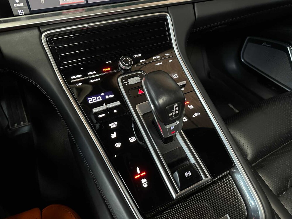 Porsche Panamera Turbo 4.0 V8 549pk Sport-Chrono 2017 -CARBON-