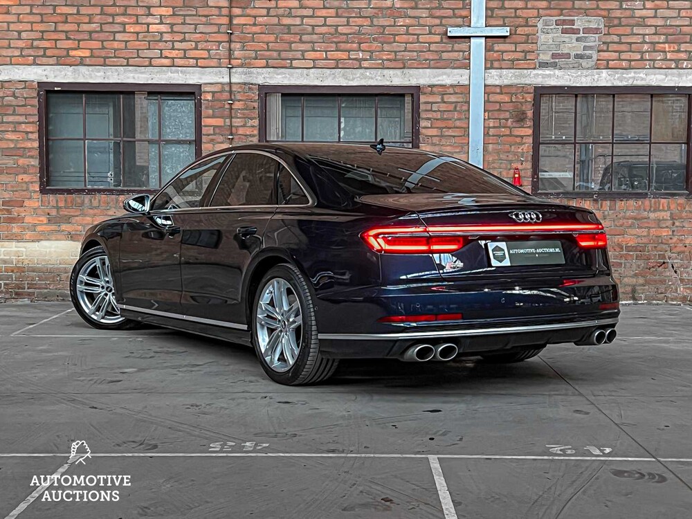 Audi S8 4.0 TFSI V8 Quattro S-Line 571PS 2021 NEU-MODELL