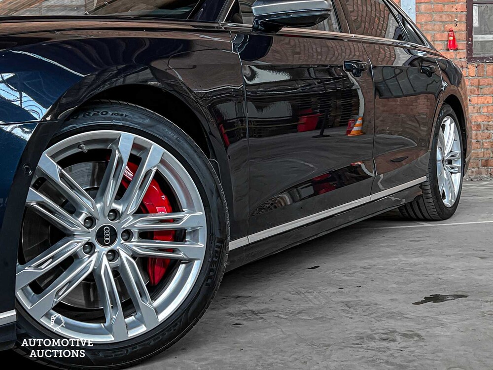 Audi S8 4.0 TFSI V8 Quattro S-Line 571PS 2021 NEU-MODELL