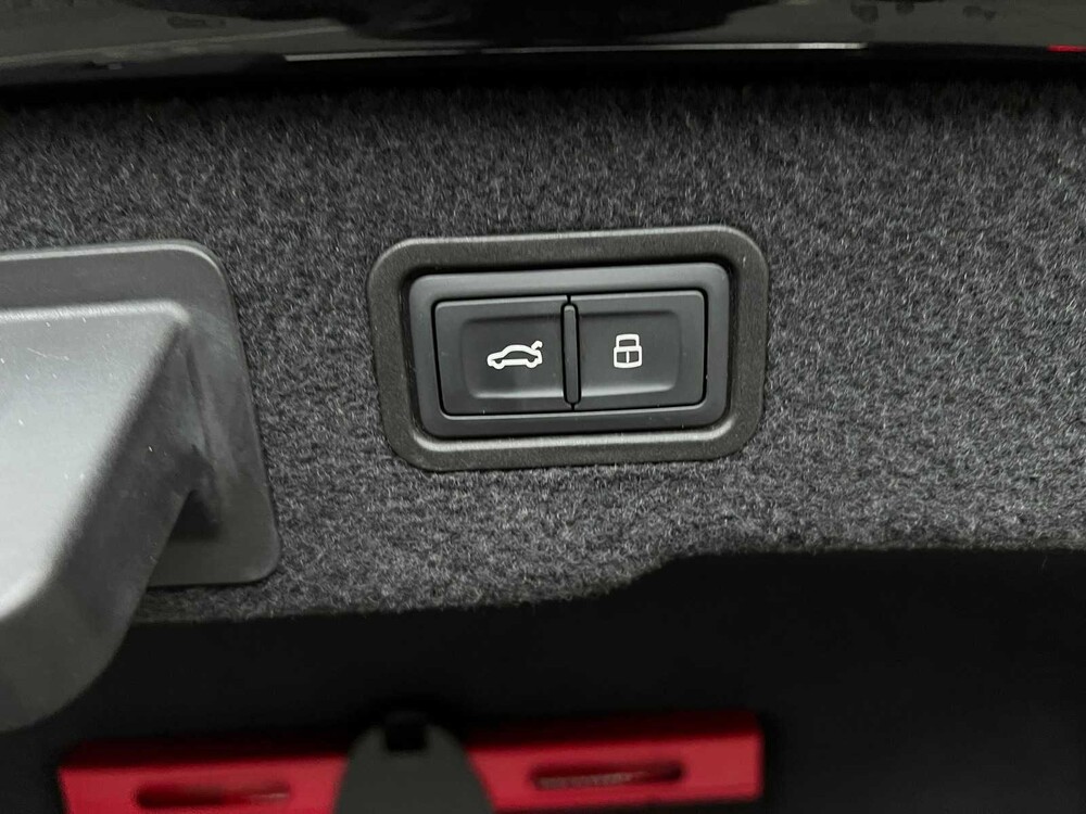 Audi S8 4.0 TFSI V8 Quattro S-Line 571PS 2021 NEU-MODELL