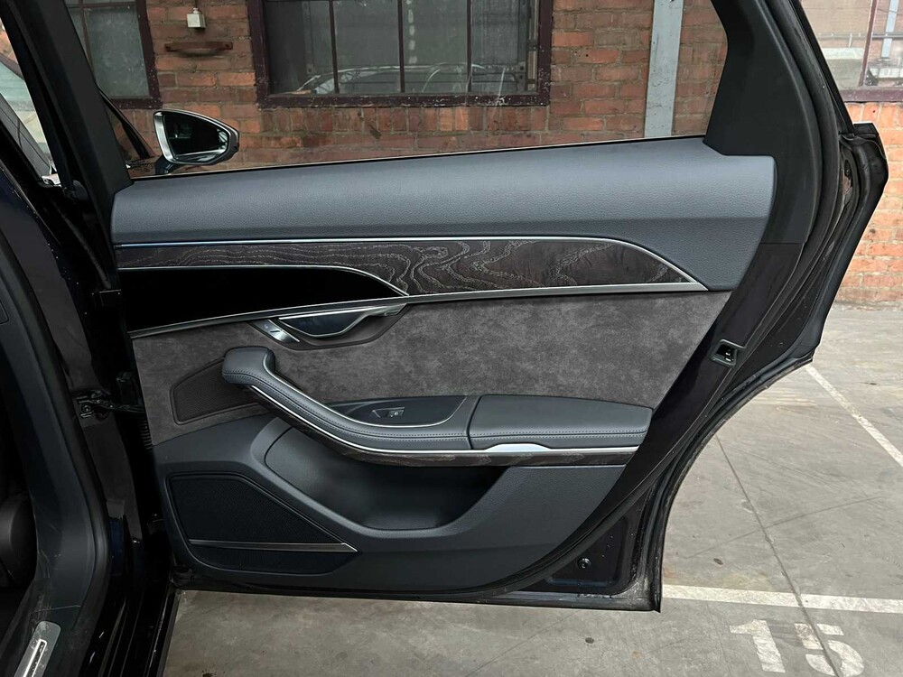 Audi S8 4.0 TFSI V8 Quattro S-Line 571PS 2021 NEU-MODELL