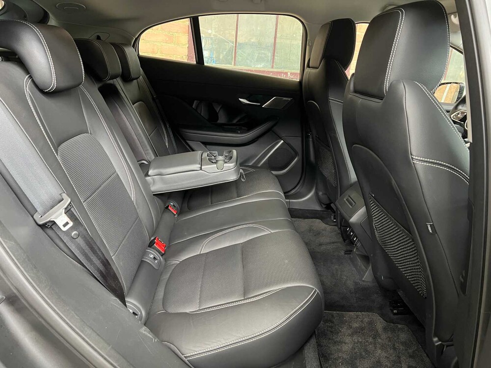 Jaguar I-PACE EV400 SE 90 kWh 400hp 2018 (Org-GB + 1st-EIG), XF-467-J