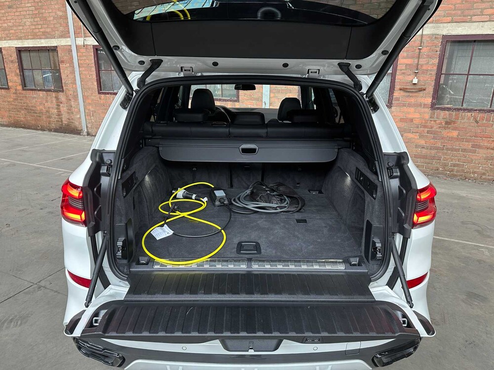 BMW X5 xDrive45e M-Sport Hybrid 394hp 2022 -Manufacturer's Warranty-