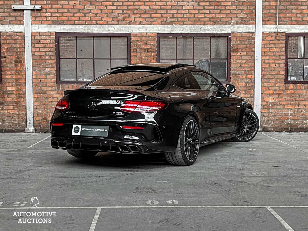 Mercedes-Benz C63s AMG Coupe 510PS V8 BI-Turbo FACELIFT 2019 NIGHT-Edition