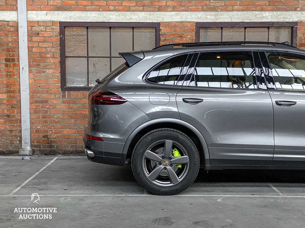 Porsche Cayenne S E-Hybrid 3.0 V6 416PS Plug-In FACELIFT 2015 ORIG-GB, 3-ZHG-85