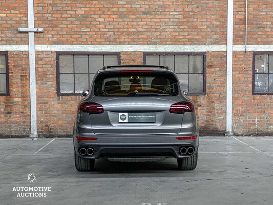 Porsche Cayenne S E-Hybrid 3.0 V6 416hp Plug-In FACELIFT 2015 ORIG-GB, 3-ZHG-85