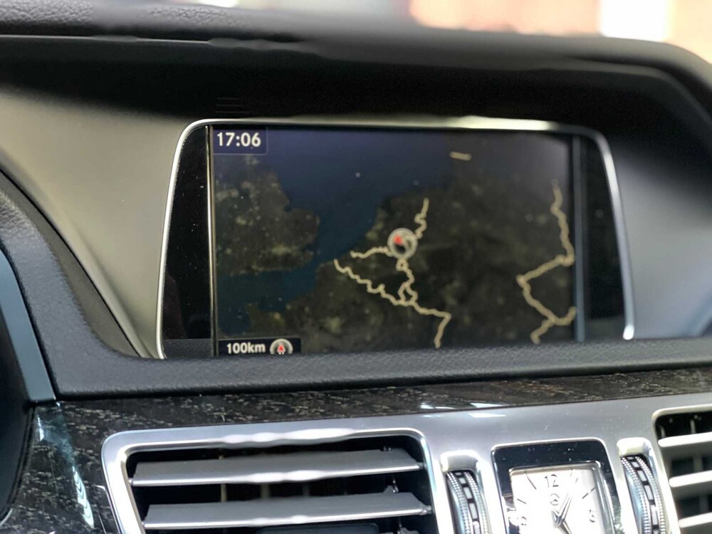 Mercedes-Benz E350 AMG 3.5 V6 4Matic Sport Editions 306PS 2016 E-Klasse