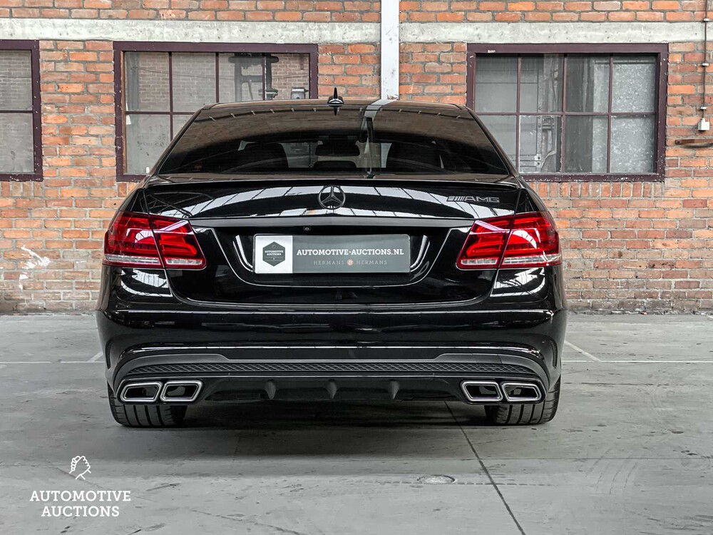 Mercedes-Benz E350 AMG 3.5 V6 4Matic Sport Editions 306PS 2016 E-Klasse