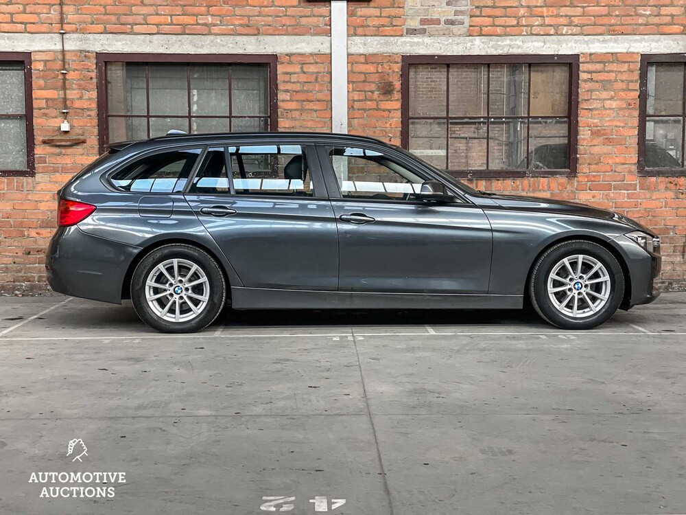 BMW 318d Touring 143hp 2015 3-Series