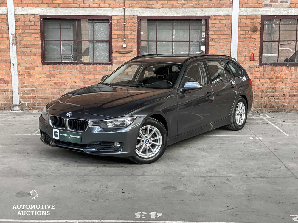 BMW 318d Touring 143hp 2015 3-Series
