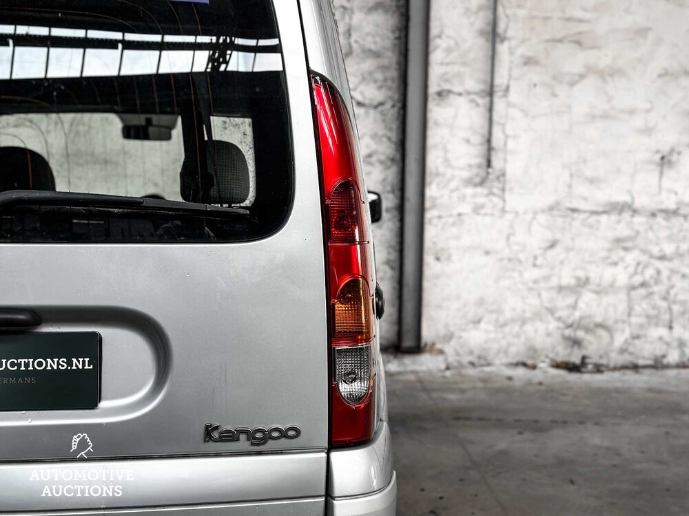 Renault Kangoo 1.6-16V Expression Luxe 95PS 2006 -Orig. NL-, 33-SJ-ZL -Rollstuhlwagen- Doppelschiebetür -