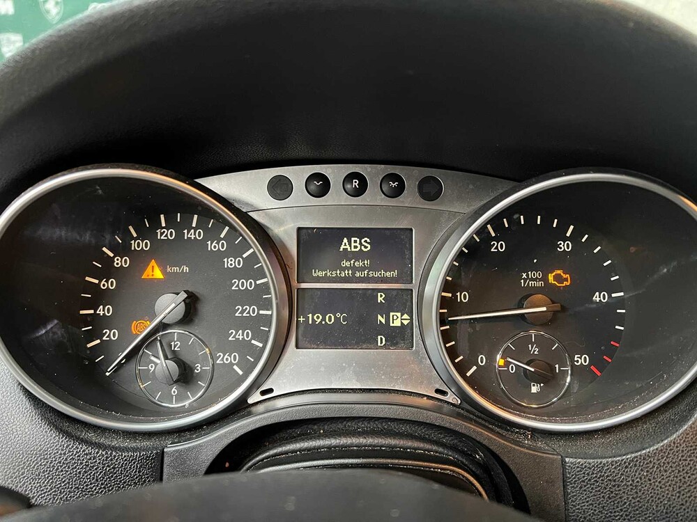 Mercedes-Benz M-Klasse 320 CDI 224PS 2006, 3-VZN-37