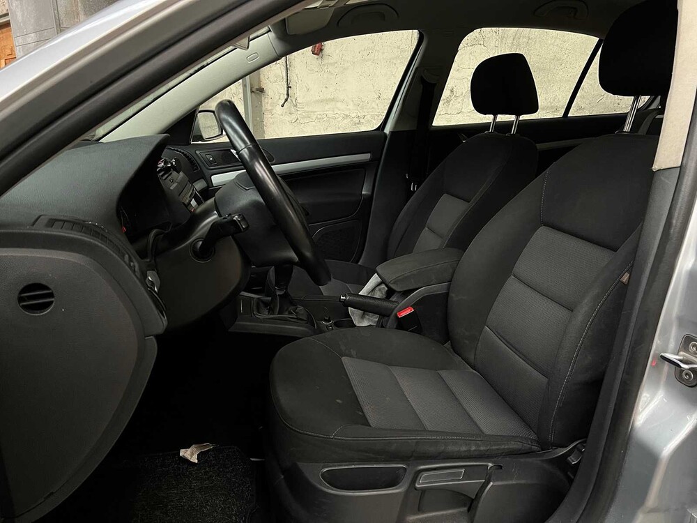 Skoda Octavia 1.6 Classic 102PS 2009 -Orig. EN-, 95-HKL-9