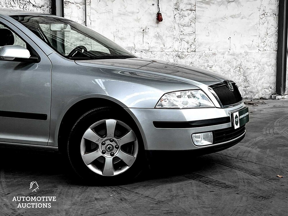 Skoda Octavia 1.6 Classic 102PS 2009 -Orig. EN-, 95-HKL-9