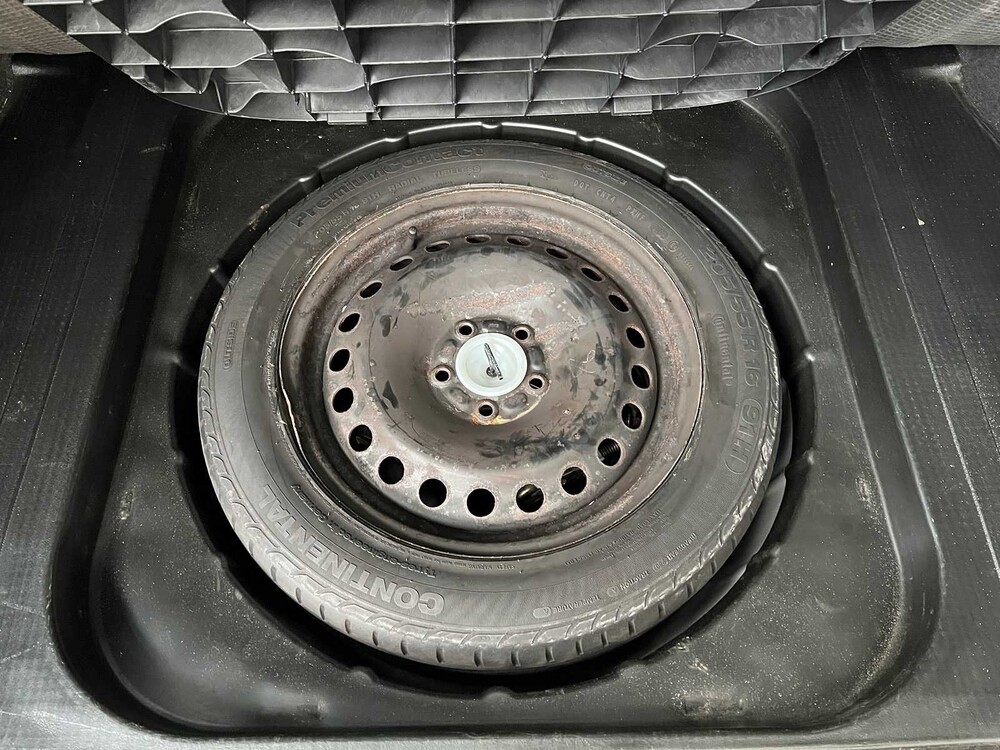 Ford Mondeo Kombi 1.8-16V Cool Edition 110PS 2002 ORIG-NL, 95-JV-UK