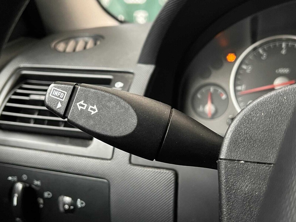 Ford Mondeo Kombi 1.8-16V Cool Edition 110PS 2002 ORIG-NL, 95-JV-UK