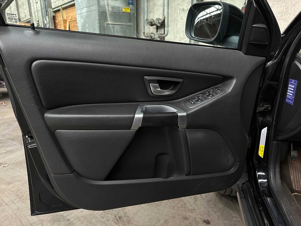 Volvo XC90 2.4 D5 Sport 5p. 185PS 2007, 60-LLZ-9