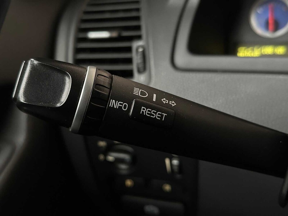 Volvo XC90 2.4 D5 Sport 5p. 185PS 2007, 60-LLZ-9