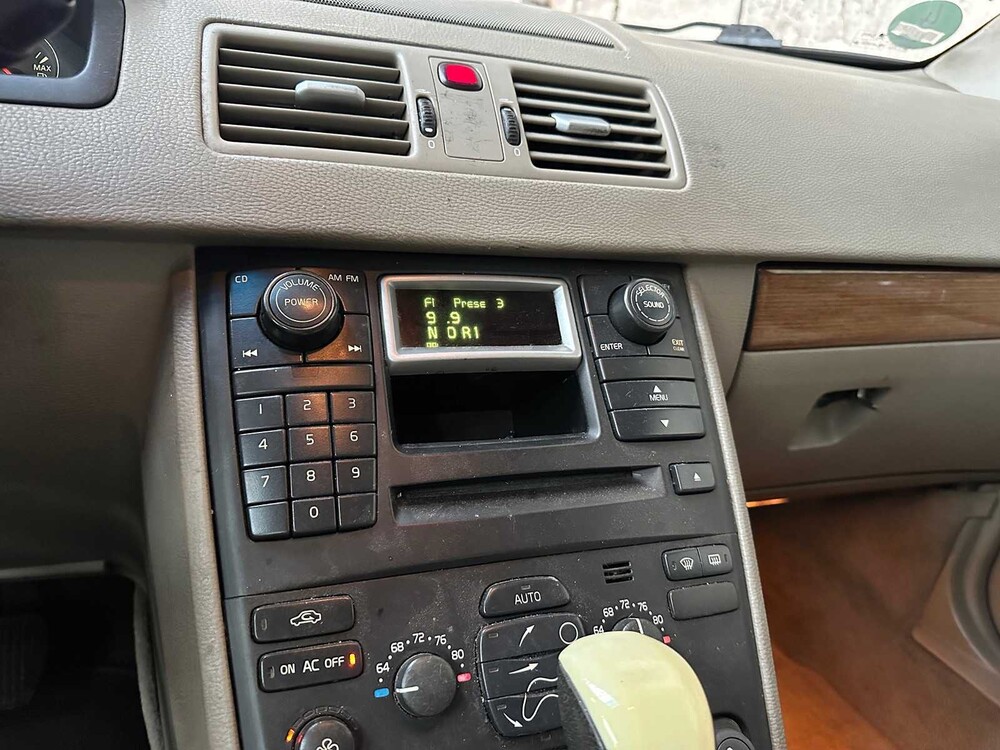 Volvo XC90 2.9 T6 Exclusive 227PS 2004, 08-ZJ-LP