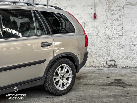 Volvo XC90 2.9 T6 Exclusive 227hp 2004, 08-ZJ-LP