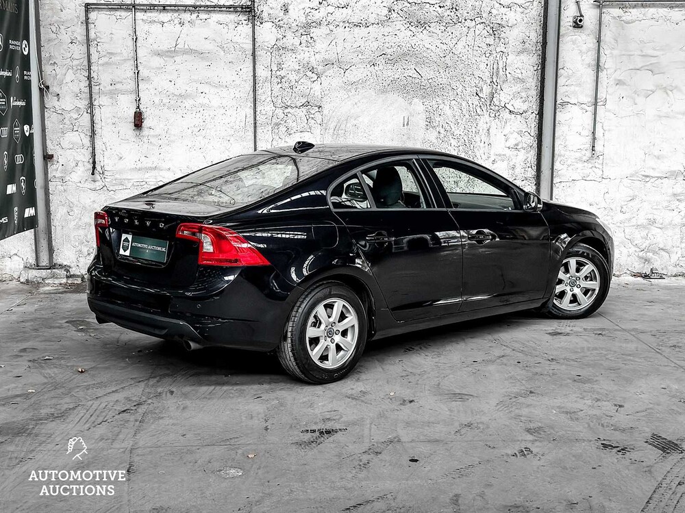 Volvo S60 1.6 T3 Kinetic 150PS 2011 -Orig. DE-, 12-SPP-6