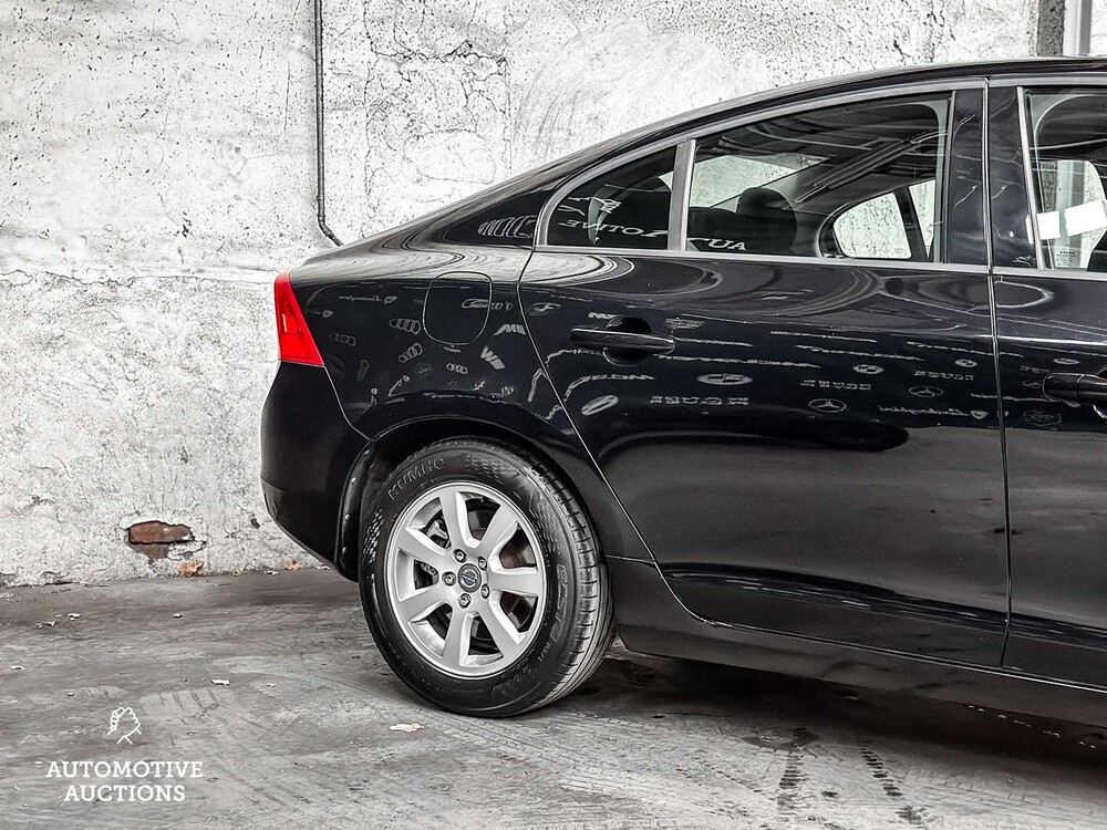 Volvo S60 1.6 T3 Kinetic 150PS 2011 -Orig. DE-, 12-SPP-6