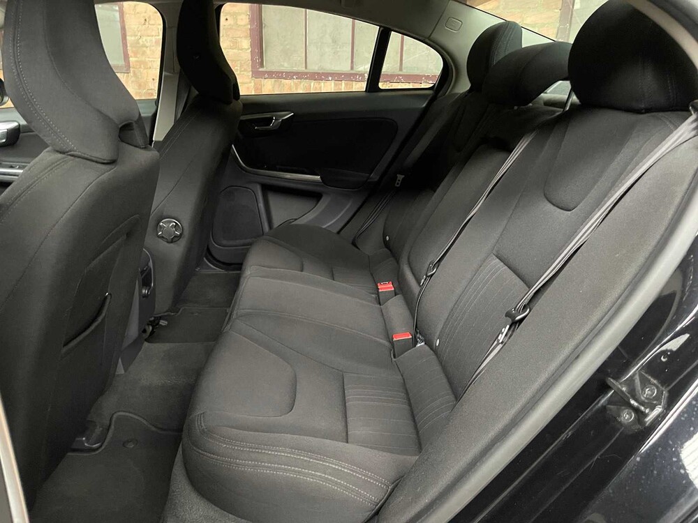 Volvo S60 1.6 T3 Kinetic 150PS 2011 -Orig. DE-, 12-SPP-6