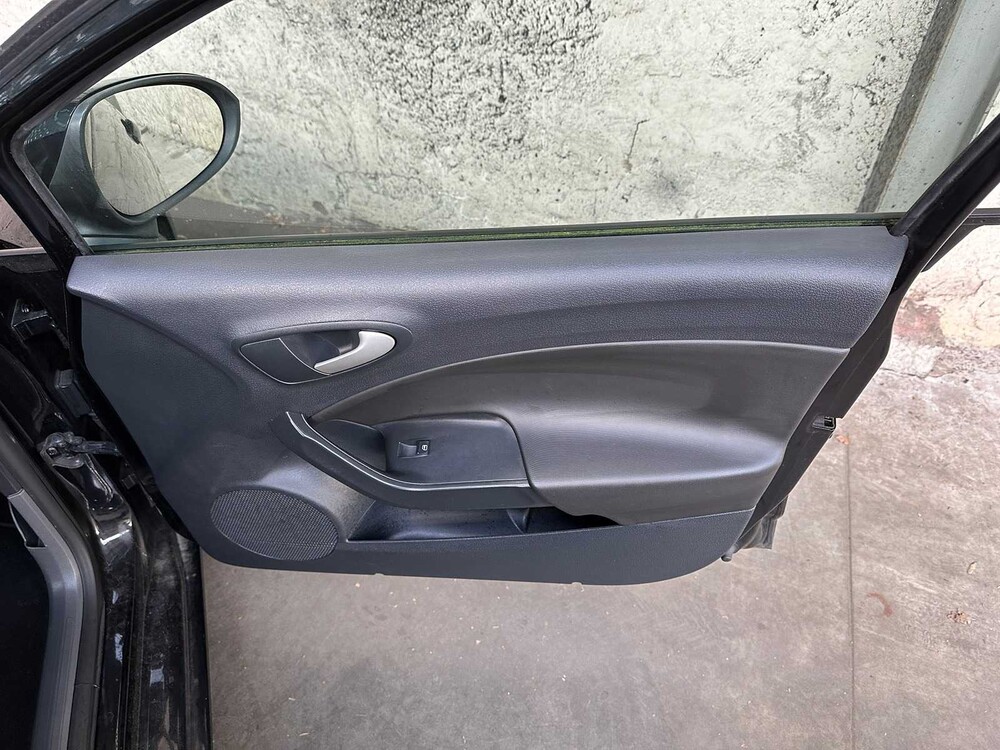 Seat Ibiza 1.2 TSI Sport 105PS 2011 -Orig. NL-, 98-RTF-1 -Automatik-