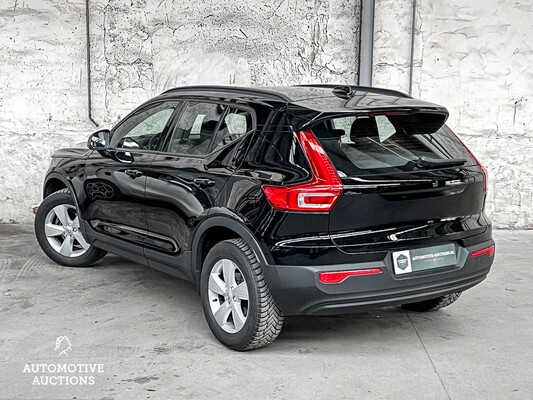 Volvo XC40 Momentum 156pk 2019, X-713-ZB