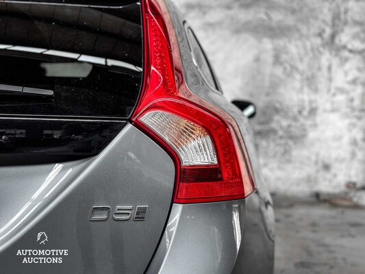 Volvo V60 2.4 D5 Twin Engine Special Edition 163PS 2015, NH-759-L