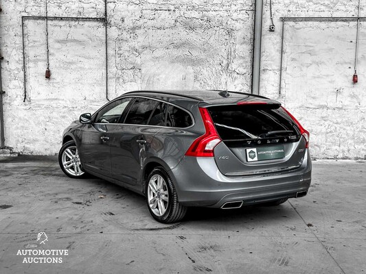 Volvo V60 2.4 D5 Twin Engine Special Edition 163pk 2015, NH-759-L